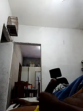 Negaomalinha1 online show from 5, 4, 2026