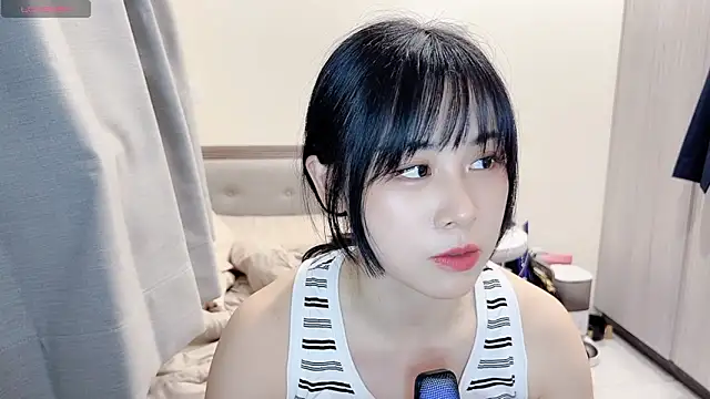 Snapshot of BabyOneDaily chatting on 25, 5, 2026 BabyOneDaily online show from 25, 5, 2026