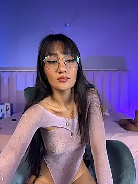 Snapshot of Denightjones chatting on 10, 7, 2026 Denightjones online show from 10, 7, 2026