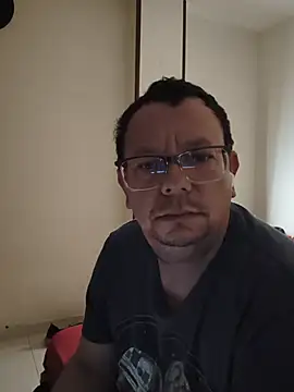 Tubebeermoso online show from 18, 5, 2026