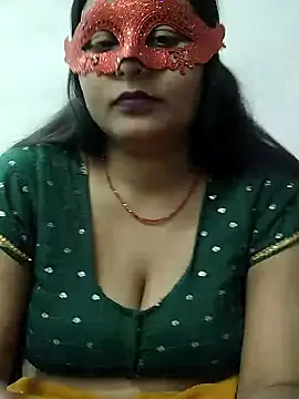 Snapshot of Cute-angle-1 chatting on 14, 2, 2026 Cute-angle-1 online show from 14, 2, 2026