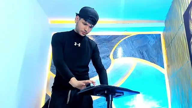 Snapshot of Lucas_hot_20 chatting on 12, 2, 2026 Lucas hot 20 online show from 12, 2, 2026