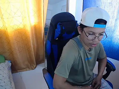 holly oreo online show from 30, 6, 2026