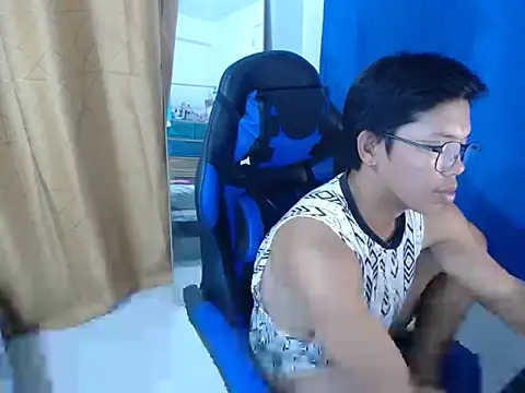 holly oreo online show from 24, 6, 2026
