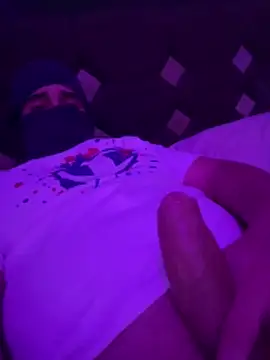 hotguymx777 online show from 31, 1, 2026