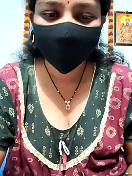 Snapshot of lusy79 chatting on 5, 2, 2026 lusy79 online show from 5, 2, 2026