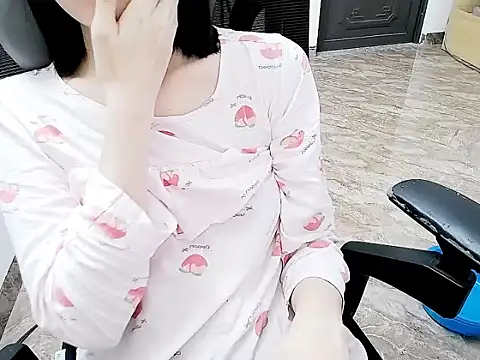 Shulee- online show from 9, 4, 2026