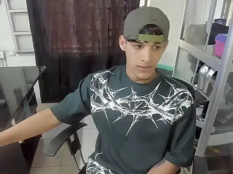 Snapshot of MaxStar26 chatting on 5, 1, 2026 MaxStar26 online show from 5, 1, 2026