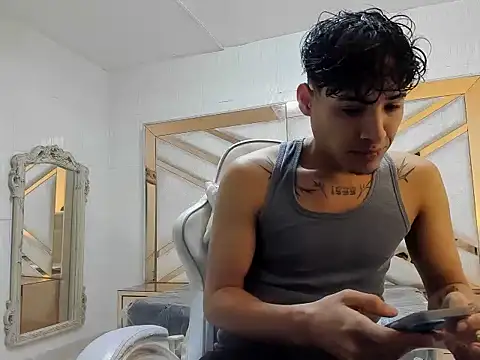 Snapshot of MaxStar26 chatting on 13, 1, 2026 MaxStar26 online show from 13, 1, 2026