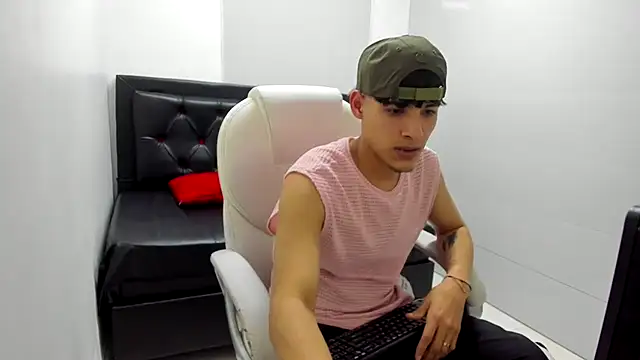 Snapshot of MaxStar26 chatting on 10, 1, 2026 MaxStar26 online show from 10, 1, 2026