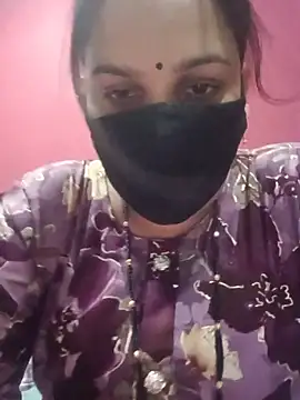 Snapshot of 01Roshani chatting on 15, 6, 2026 01Roshani online show from 15, 6, 2026