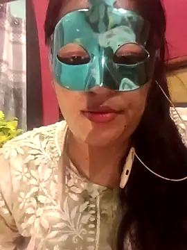 Snapshot of 01Roshani chatting on 10, 7, 2026 01Roshani online show from 10, 7, 2026
