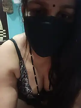Snapshot of 01Roshani chatting on 24, 6, 2026 01Roshani online show from 24, 6, 2026