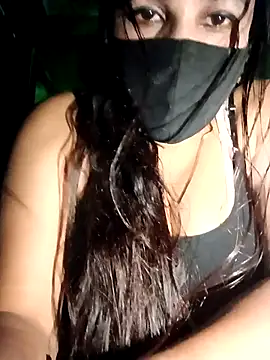 Snapshot of 01Roshani chatting on 13, 1, 2026 01Roshani online show from 13, 1, 2026