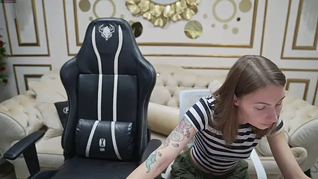 Zoe Kiss online show from 9, 1, 2026