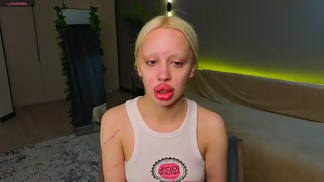 Luna Beverly online show from 14, 5, 2026