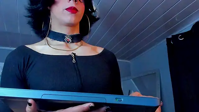 Snapshot of vicky_fant4sy chatting on 4, 5, 2026 vicky fant4sy online show from 4, 5, 2026