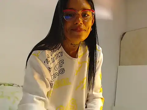 Snapshot of Elizabeth_manzon chatting on 29, 5, 2026 Elizabeth manzon online show from 29, 5, 2026