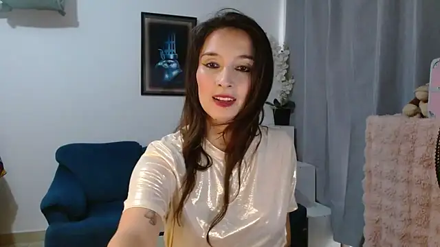 Almaglow  online show from 18, 5, 2026