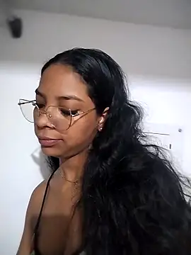 KATALINA SANTANA  online show from 1, 3, 2026