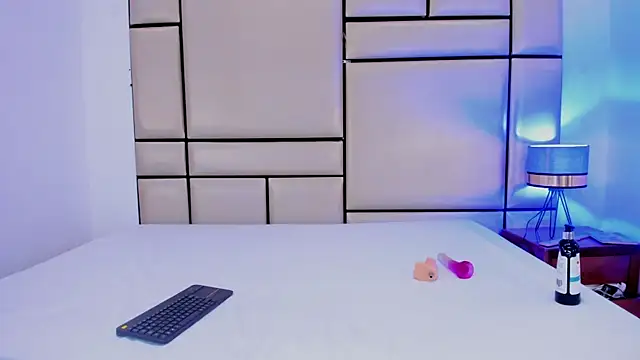 alejandra loppez online show from 21, 2, 2026