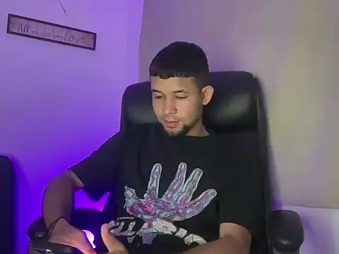 enyel 100 online show from 18, 3, 2026