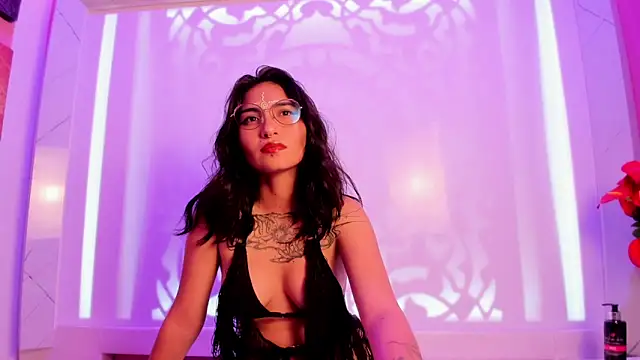 velvet mystic online show from 2, 6, 2026