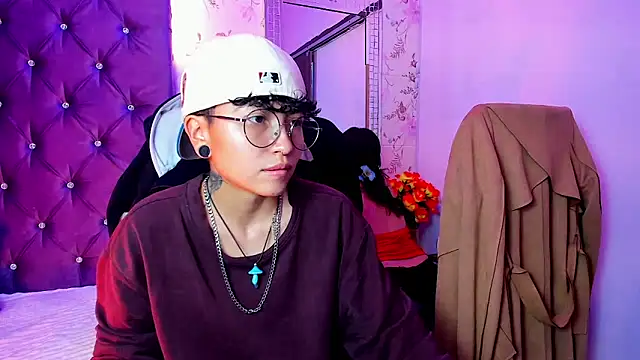 velvet mystic online show from 3, 6, 2026
