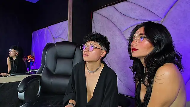 velvet mystic online show from 11, 4, 2026