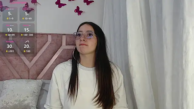 Roxy Fox- online show from 5, 2, 2026