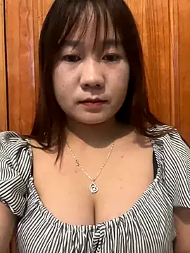 Snapshot of Liness101 chatting on 7, 1, 2026 Liness101 online show from 7, 1, 2026