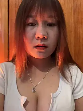 Snapshot of Liness101 chatting on 8, 1, 2026 Liness101 online show from 8, 1, 2026