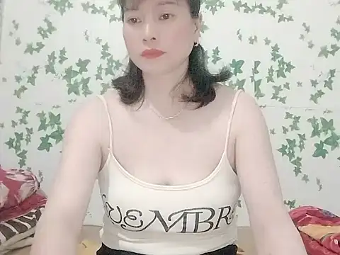 Sophie sexy7 online show from 5, 3, 2026