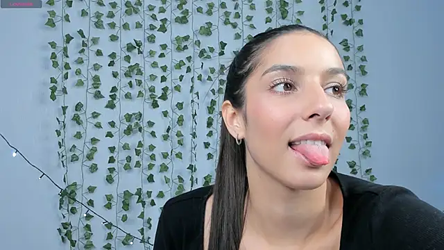 stella torres online show from 12, 1, 2026