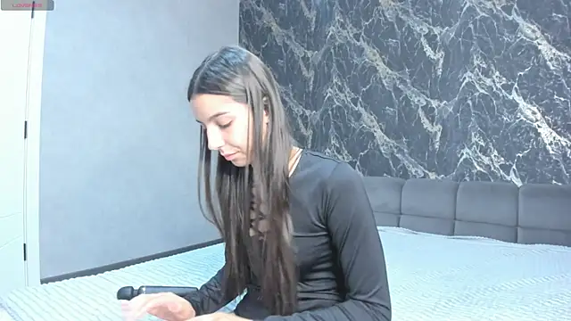 stella torres online show from 22, 4, 2026