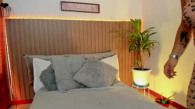 IndieMiller online show from 8, 4, 2026