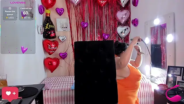 Snapshot of KarlaLannee chatting on 13, 2, 2026 KarlaLannee online show from 13, 2, 2026