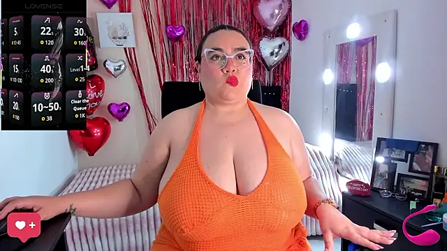 Snapshot of KarlaLannee chatting on 4, 2, 2026 KarlaLannee online show from 4, 2, 2026