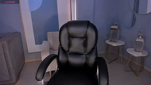 Snapshot of GiannaWatson chatting on 12, 6, 2026 GiannaWatson online show from 12, 6, 2026