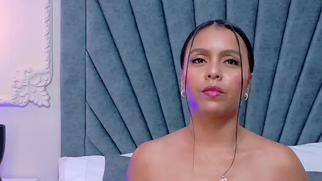 Snapshot of Celeste-Brown- chatting on 9, 1, 2026 Celeste-Brown- online show from 9, 1, 2026