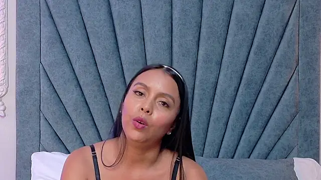 Snapshot of Celeste-Brown- chatting on 12, 1, 2026 Celeste-Brown- online show from 12, 1, 2026