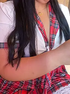 Lina Velvet  online show from 17, 5, 2026