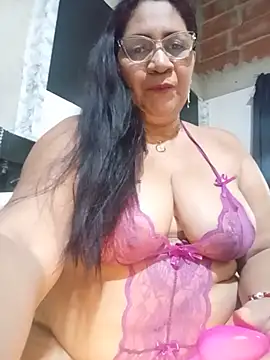 Snapshot of Sammylatinaxxx chatting on 19, 5, 2026 Sammylatinaxxx online show from 19, 5, 2026
