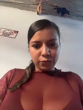 cinthia2011 online show from 5, 1, 2026