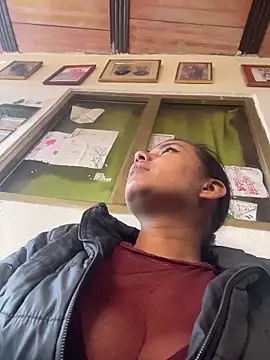 Snapshot of cinthia2011 chatting on 5, 2, 2026 cinthia2011 online show from 5, 2, 2026