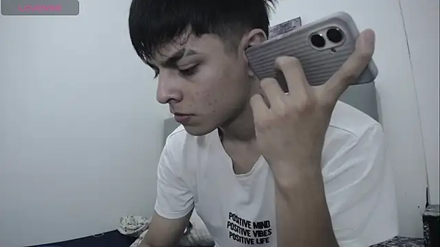 Loganjhonson19 online show from 9, 1, 2026