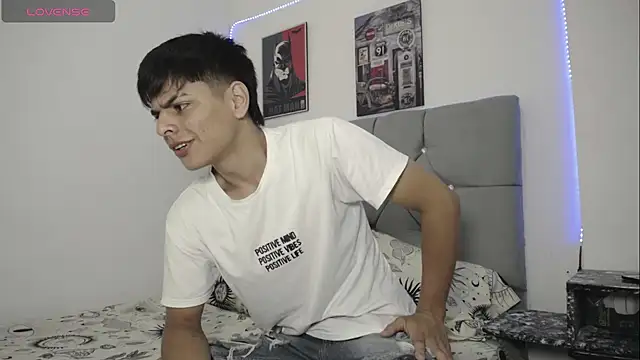 Loganjhonson19 online show from 8, 1, 2026