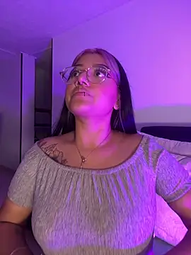 queen of you heart online show from 7, 3, 2026