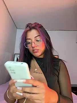 queen of you heart online show from 12, 1, 2026