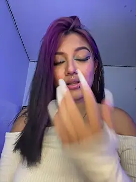 queen of you heart online show from 14, 1, 2026